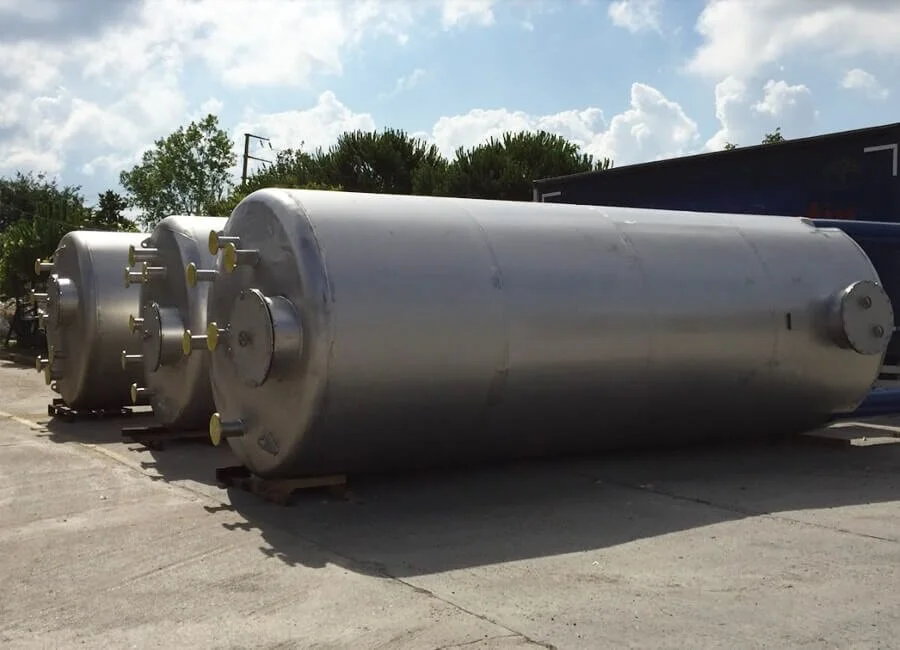 Siyah Stok Tankları