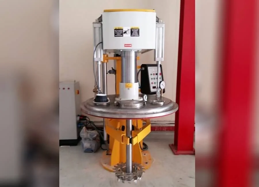 Dissolver / Disperser
